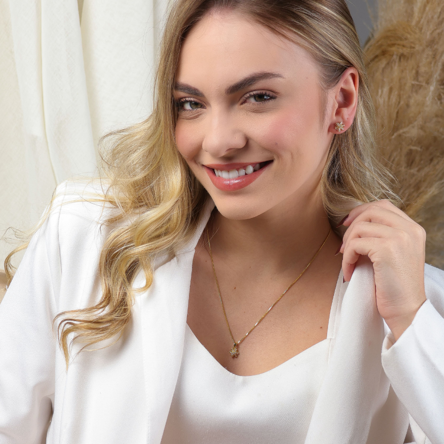 Conjunto Flor Pétalas de Cristal Folheado a Ouro 18k