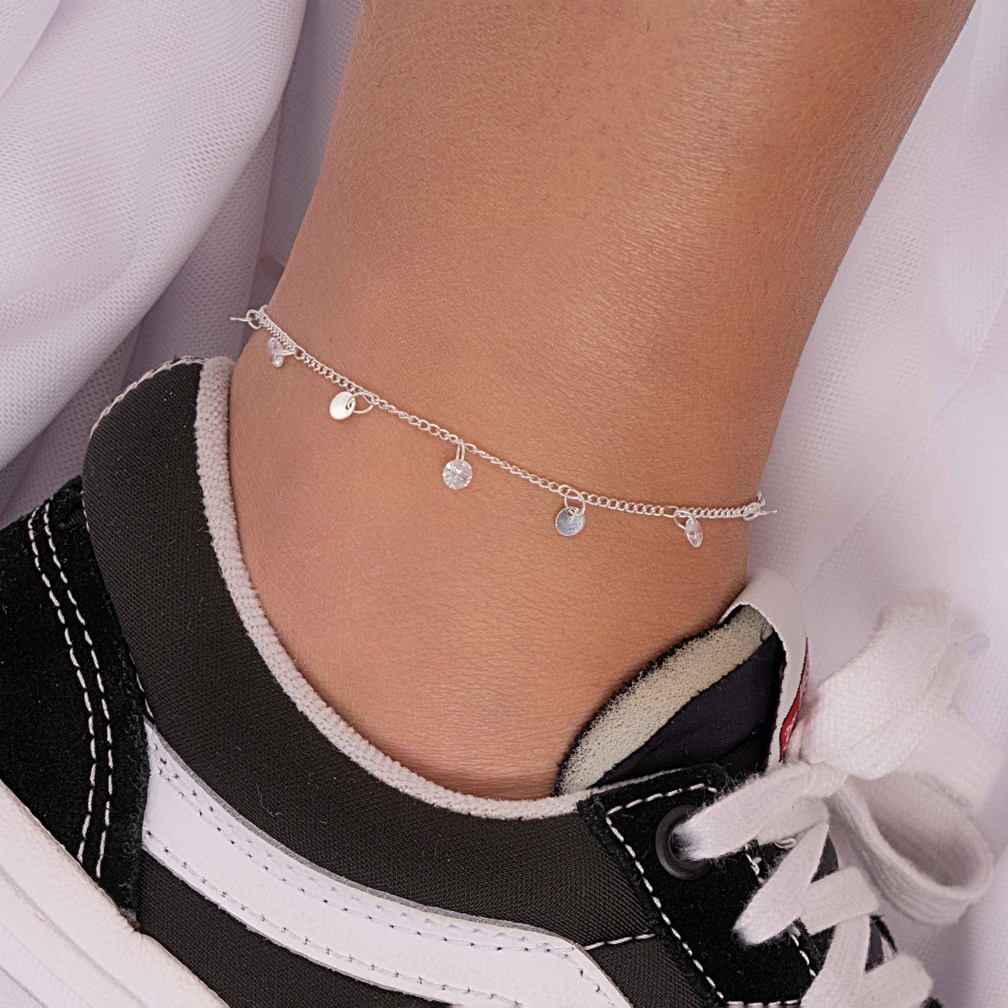 Tornozeleira Chapa e Ponto de Luz Folheado a Prata