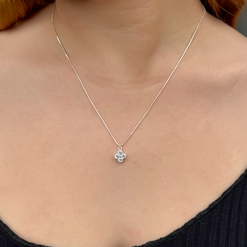 Colar Trevo de Cristal Folheado a Prata