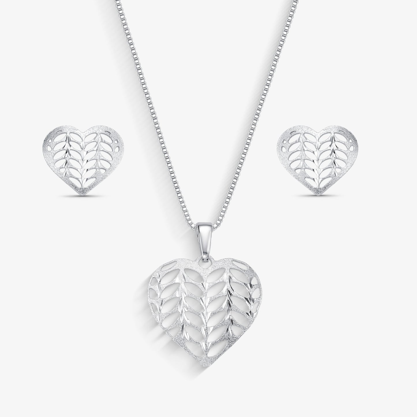 Conjunto Coração Folhas Vazadas