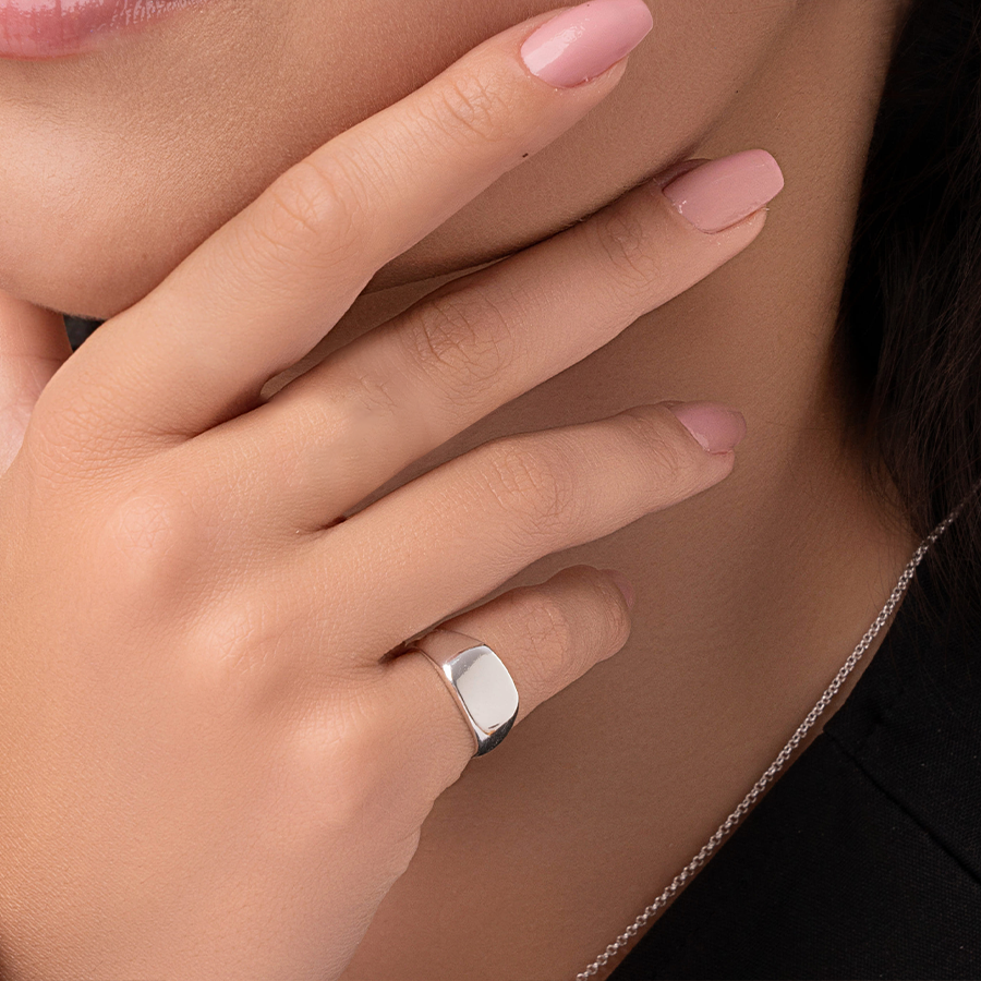 Anel Regulável com Chapa Lisa Folheado a Prata