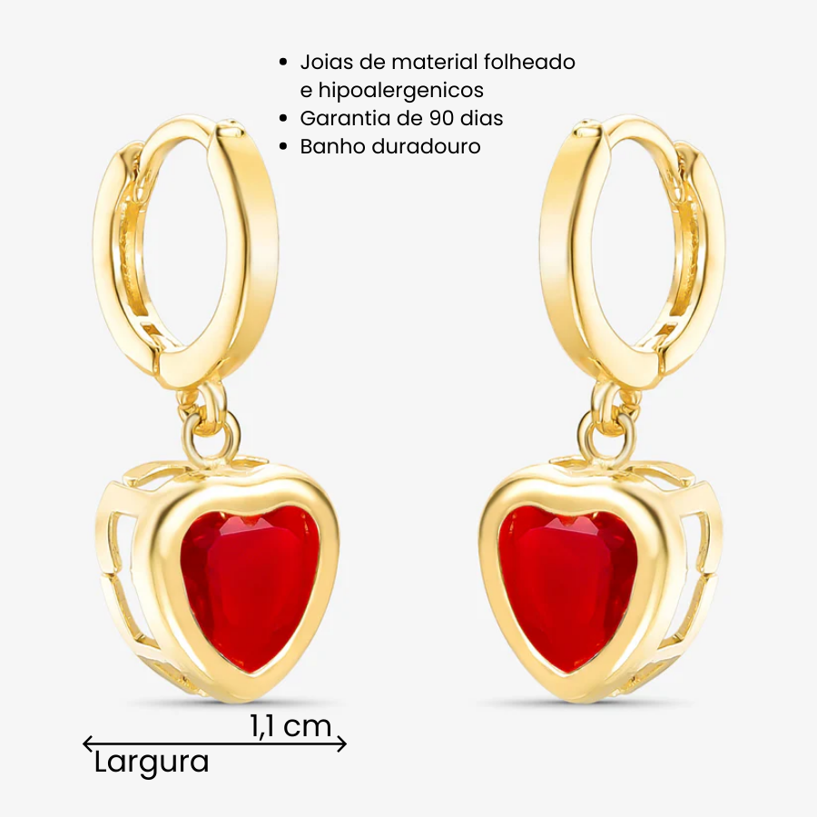 Brinco Argola Coração Vermelho Vazado Folheado a Ouro 18k