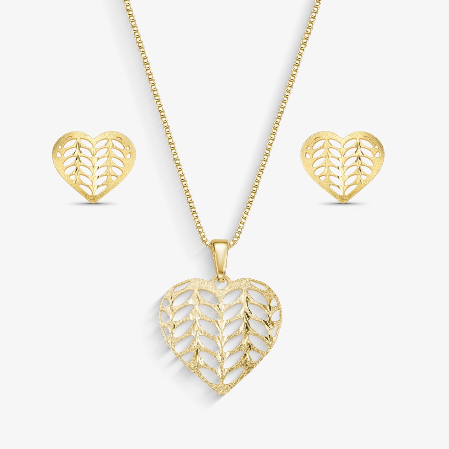 Conjunto Coração Folhas Vazadas Folheado a Ouro 18k