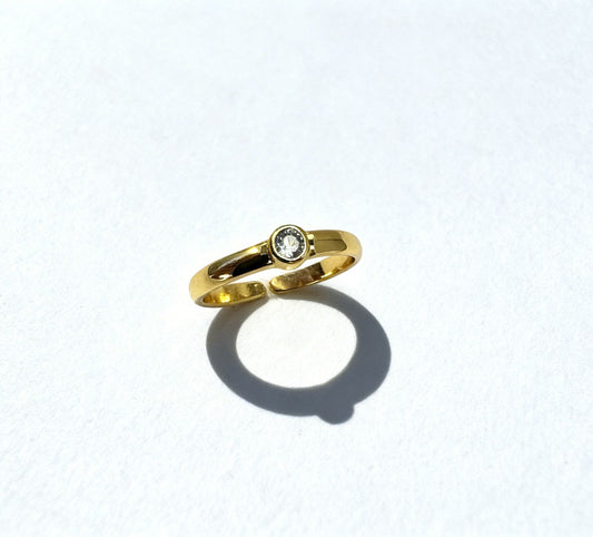 Anel Liso Ponto de Luz 4mm Folheado a Ouro18k