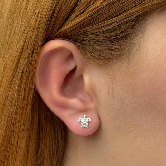 Brinco Tartaruga Texturizado Folheado a Prata