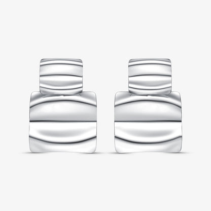 Brinco Orgânico Quadrado Ondulado Folheado a Prata