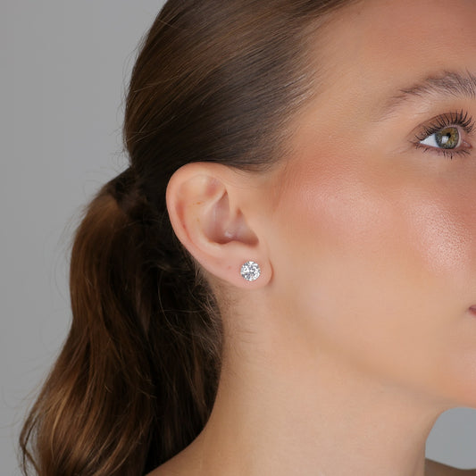 Brinco Zircônia Redonda 8mm Folheado a Ouro18k