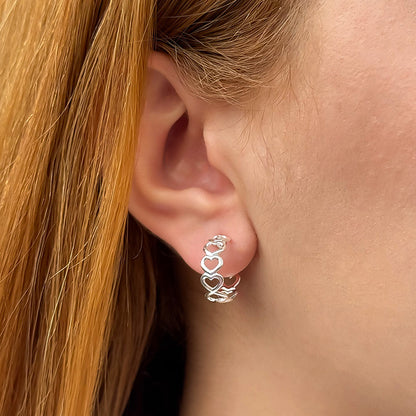 Argola Borda Coração Vazado Folheado a Prata