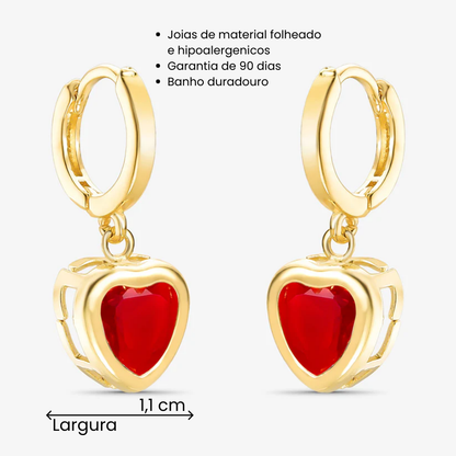Brinco Argola Coração Vermelho Vazado Folheado a Ouro 18k