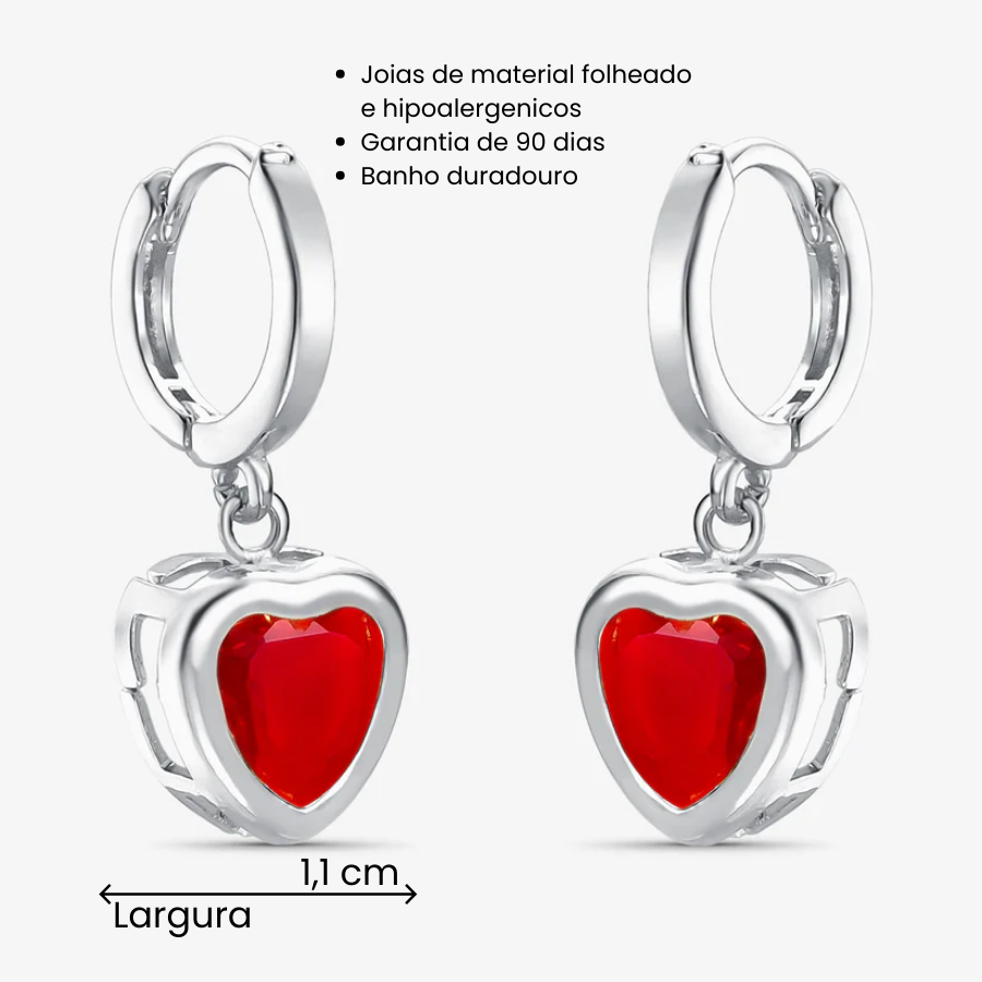 Brinco Argola Coração Vermelho Vazado Folheado a Prata