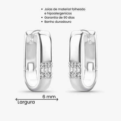 Brinco Oval Borda Cravejada Folheado a Prata