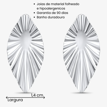 Brinco Orgânico Folha Texturizada Folheado a Prata