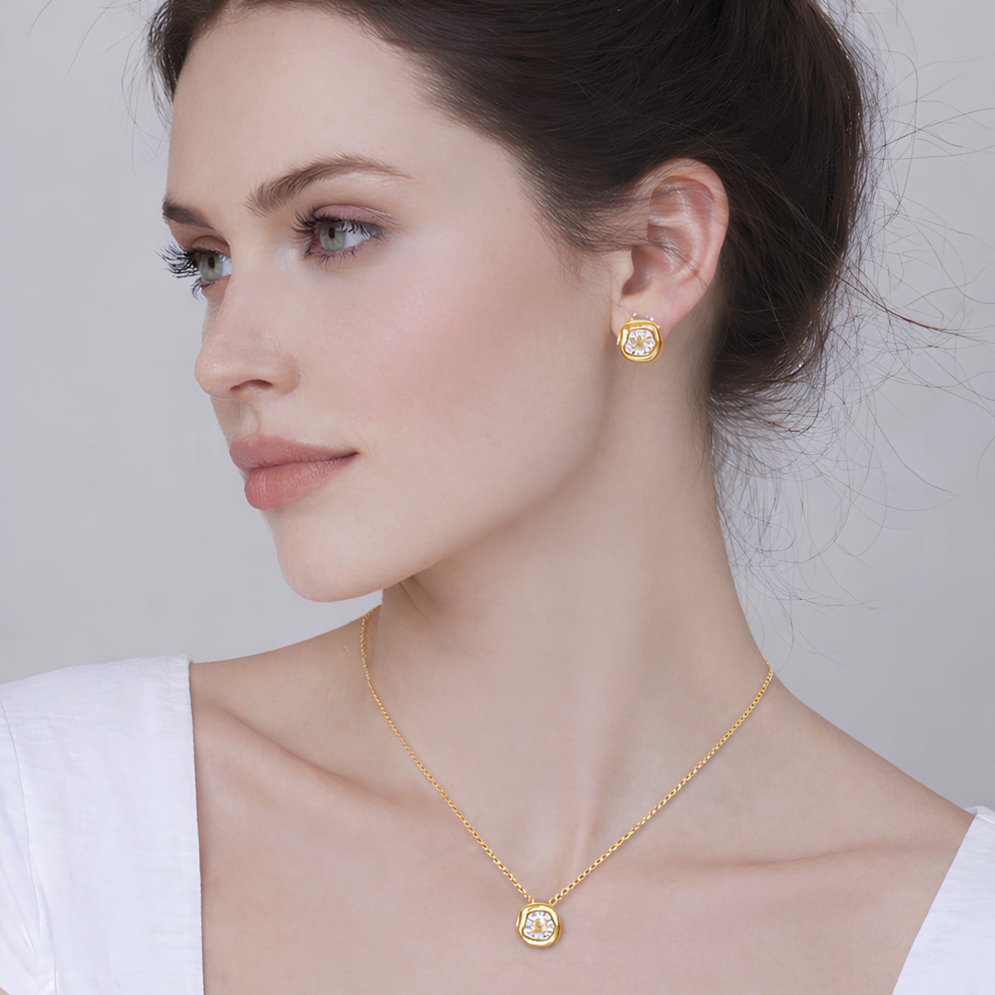 Conjunto Orgânico Cravejado Folheado a Ouro 18k