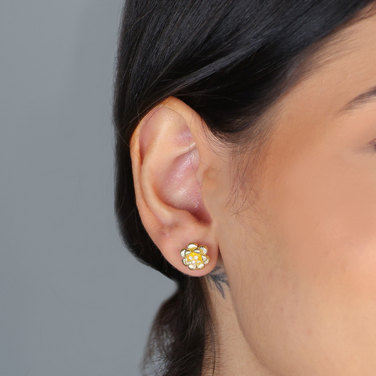 Brinco Botão de Rosa Folheado a Ouro 18K