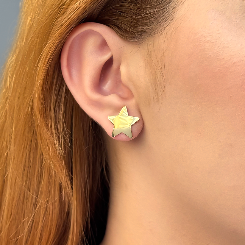 Brinco Estrela Lisa Folheado a Ouro 18k