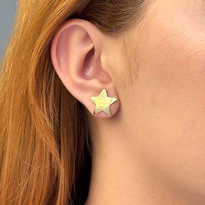 Brinco Estrela Lisa Folheado a Ouro 18k