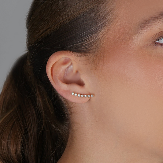 Brinco Lateral Pedras Brancas Folheado a Ouro 18K