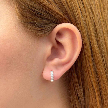 Argola Articulada Linhas Craveja Folheado a Prata